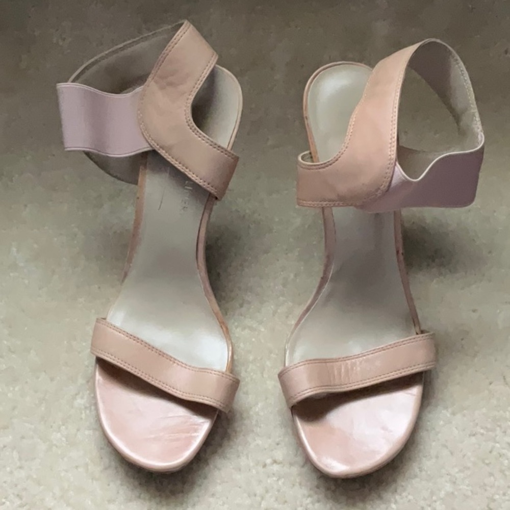 Donald J Pliner Elegant Nude Women's Sandals
